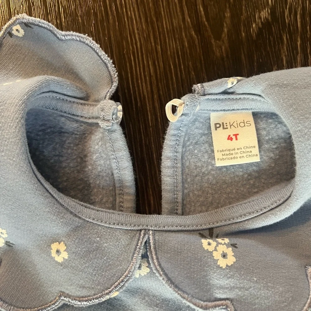 Light blue floral sweatshirt 4T